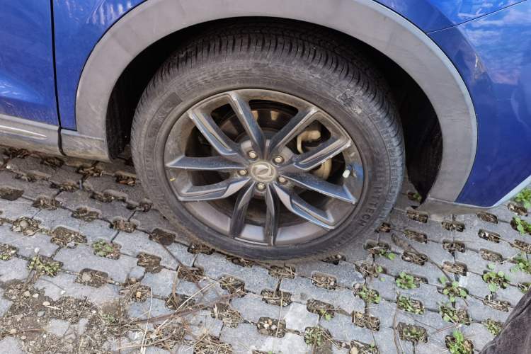 Used Dongfeng Fengon ix5 2019 220T CVT Zhiyue Trim China VI Standard Right Front Wheel Hub