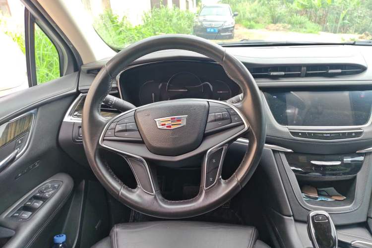 Used Cadillac XT5 2016 25T Luxury Model