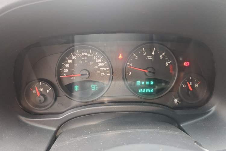 Used Jeep Compass 2011 2.4L four-wheel drive Comfort version