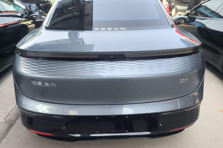 Used Zeekr 007 2024 Rear-Drive Enhanced Version 75 kWh Rear
