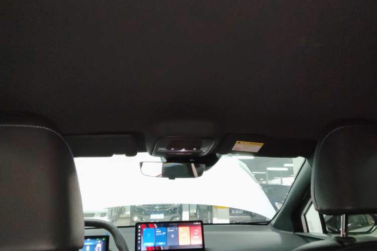 Used MG 4 EV 2023 415 km Range Sea-Faring Champion Edition