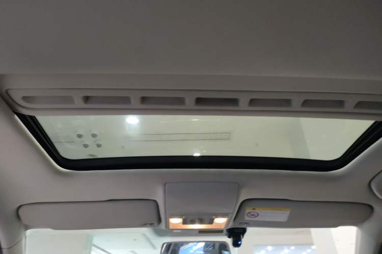 Used Volkswagen Lavida 2017 230TSI DSG Comfort Edition Headliner