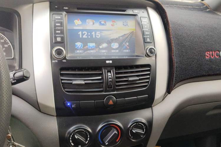 Used Dongfeng Shuaike 2011 1.6L Manual Comfort 7-Seater
