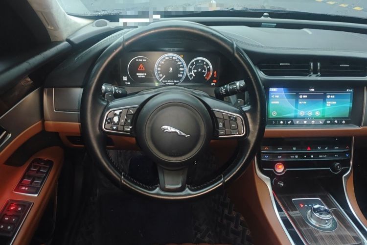 Used Jaguar XFL 2017 XFL 2.0T 240PS Premium Edition
