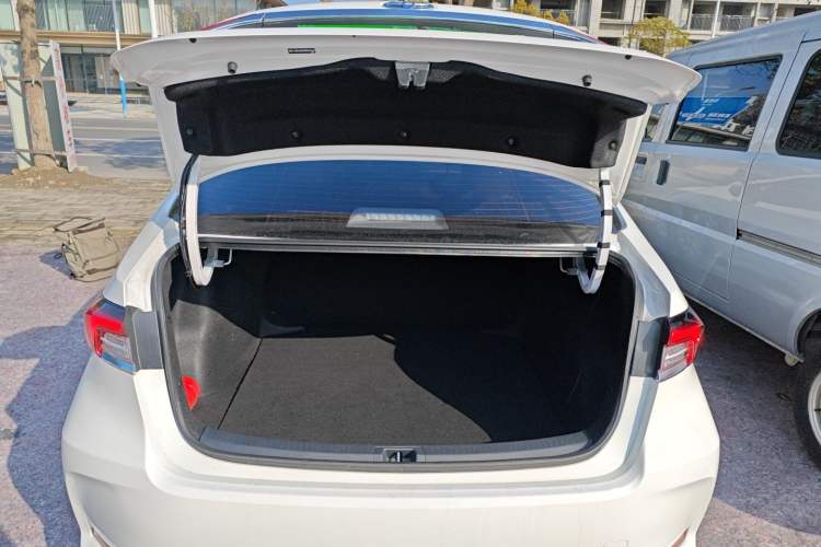 Used Toyota Corolla 2023 1.8L Smart Electric Hybrid Dual-Motor Pioneer Edition