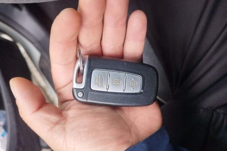 Used Hyundai Veloster 2012 1.6T Automatic Luxury Edition
