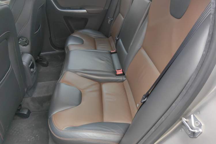 Used Volvo XC60 2014 T6 Zhiyi Edition Left Rear Seat