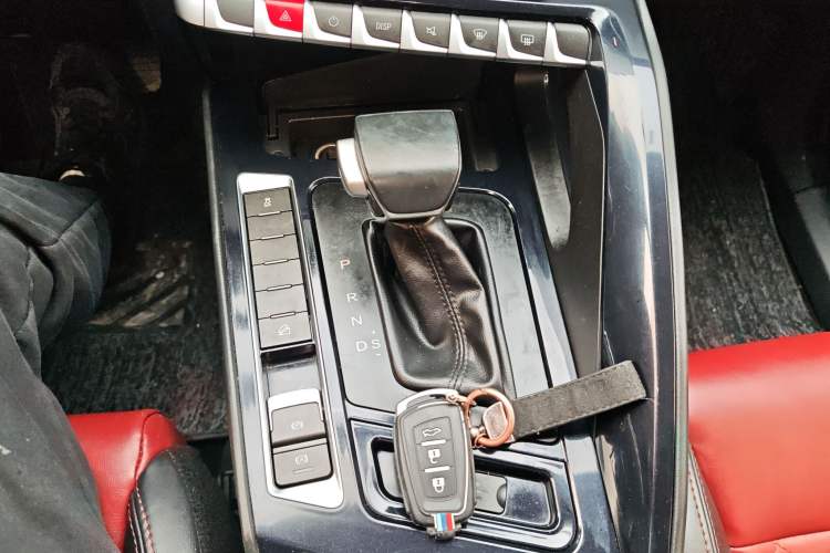 Used FORTHING T5 2020 1.5T Automatic Luxury Model China VI Standard Gear Lever