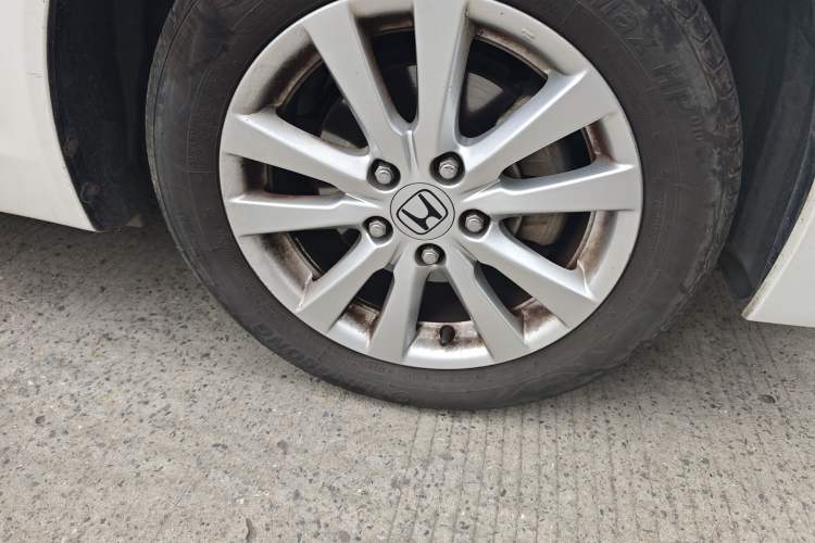 Used Honda Civic 2014 1.8L automatic comfort version Right Front Wheel Hub