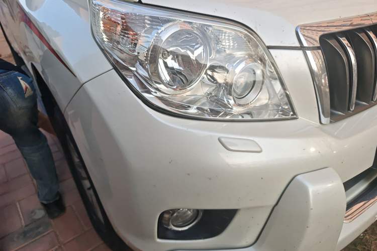 Used Toyota Prado  Right Front Headlight