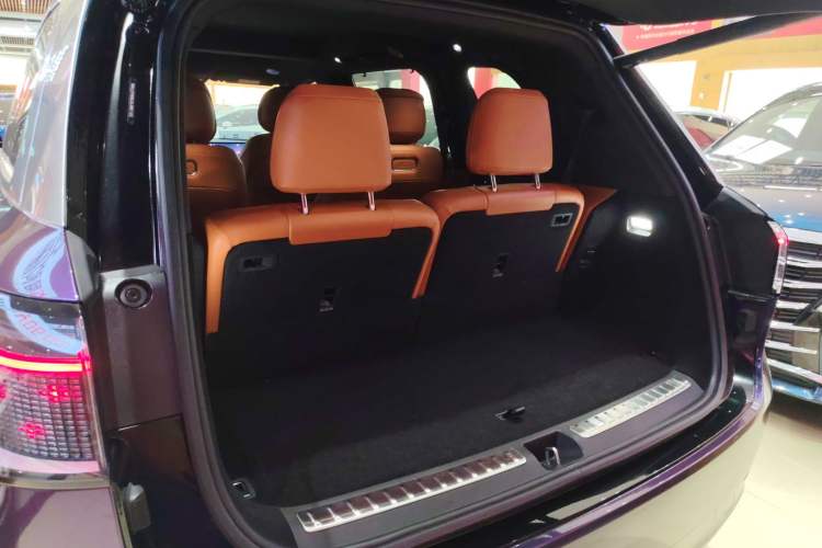 Used Hima AITO M9 2024 Range-Extended Max Edition 42 kWh 6-Seater Version Trunk