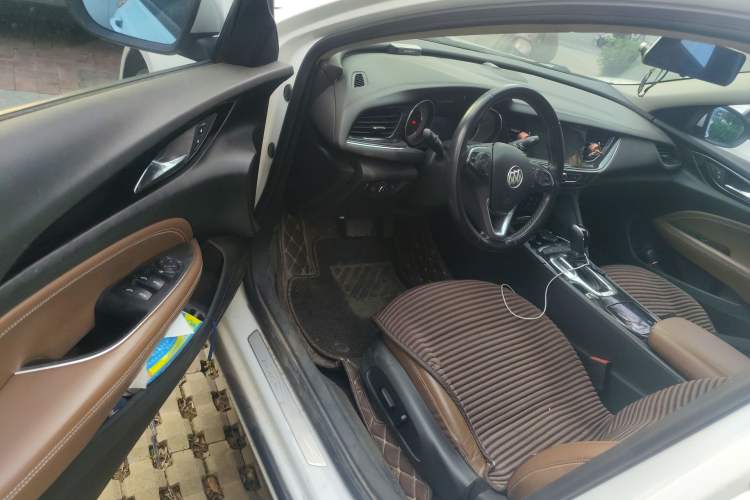 Used Buick Regal 2017 20T Elite Edition Driver Seat