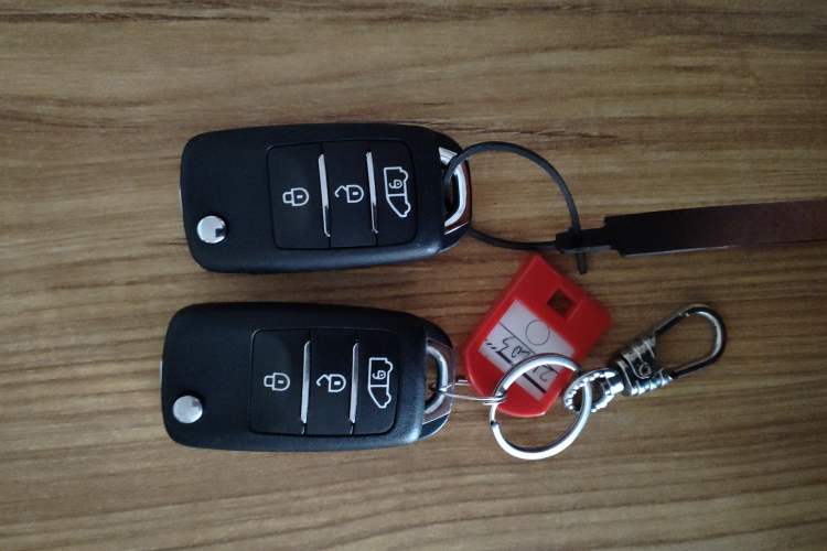 Used Ford Transit 2023 2.0T Gasoline Automatic Business & Travel Model Mid-axle Medium Roof 7/8/9-Seater