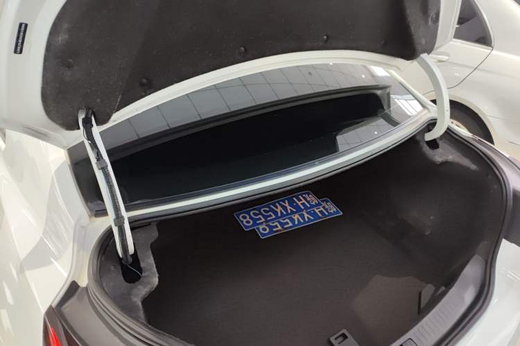 Used Chevrolet Malibu 2016 1.6T Automatic Comfort Edition Trunk