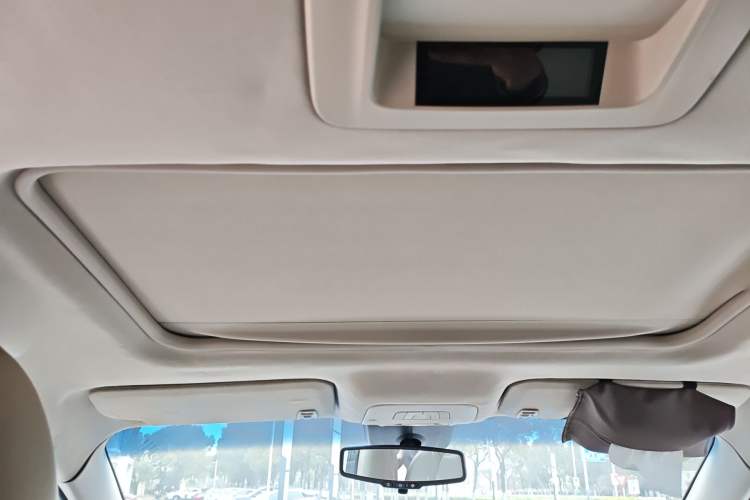 Used Buick GL8 2013 2.4L LT Luxury Business Executive Edition