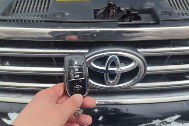 Used Toyota Highlander 2009 2.7L Two-Wheel Drive 7-Seater Luxury Edition