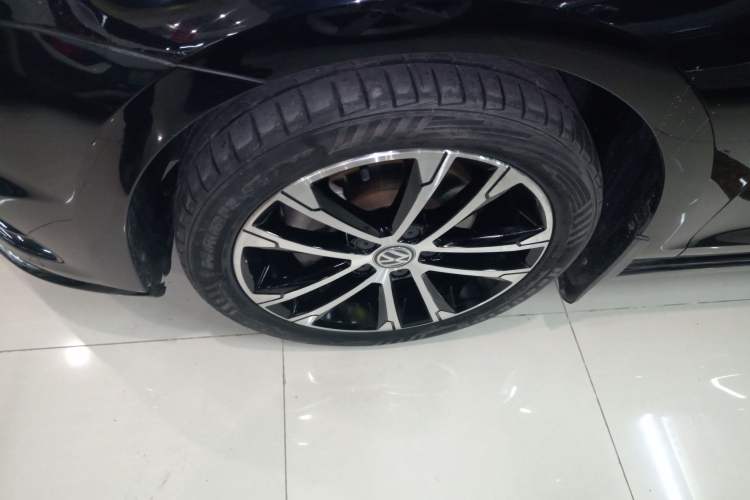 Used Volkswagen Golf 2016 1.4TSI Automatic R-Line