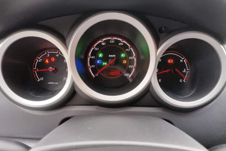 Used Changan CX20 2014 1.4L Manual Sport Version China IV Standard