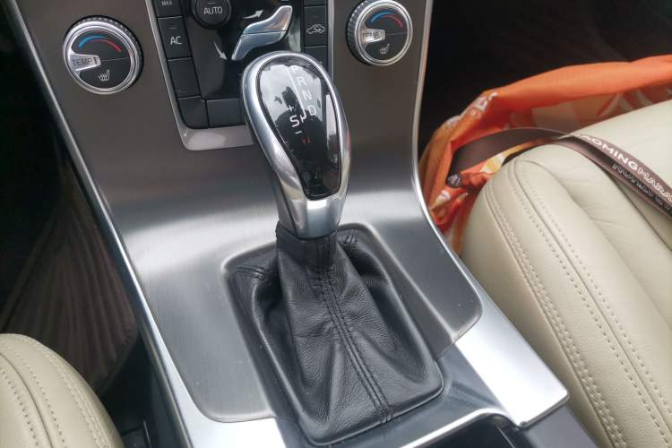 Used Volvo S60 2015 S60L T5 Intelligent Drive Edition
