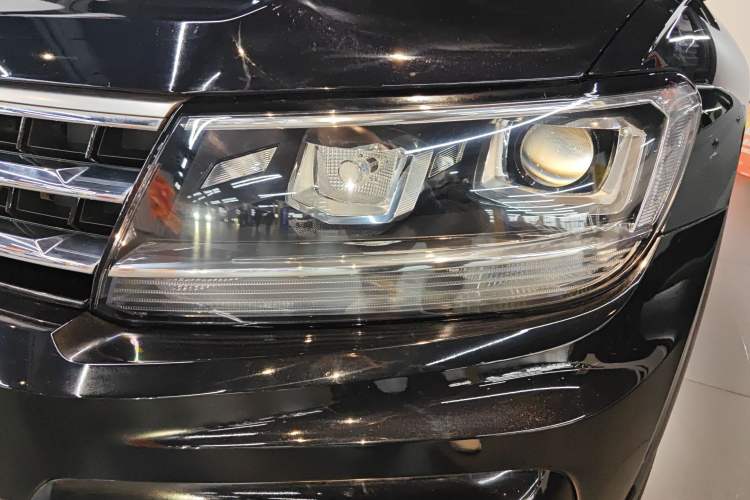 Used Volkswagen Tiguan L 2021 330TSI Automatic Two-Wheel Drive R-Line Enhanced Edition