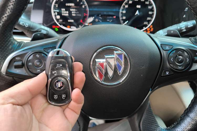 Used Buick GL8 2021 Avenir Aivia 7-Seater Luxury Edition
