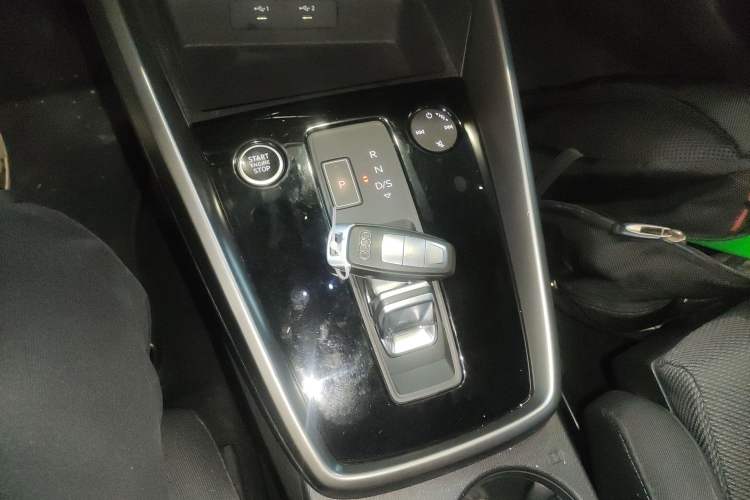 Used Audi A3 2022 A3L Limousine 35 TFSI Ambition Style Edition Gear Lever