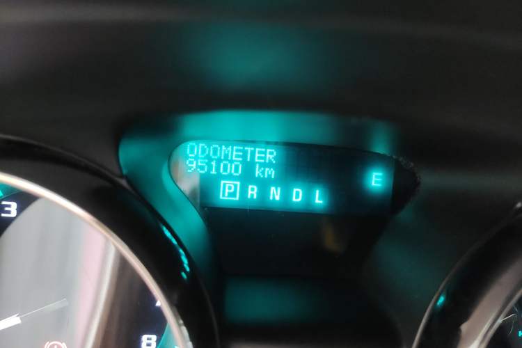 Used Buick Enclave 2014 3.6L Two-Wheel Drive Elite Comfort Version