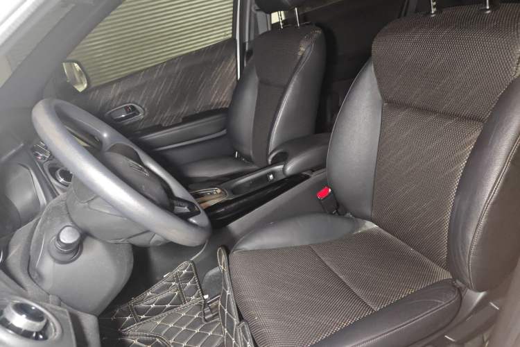 Used Honda XR-V 2017 1.8L EXi CVT Comfort Version Left Front Seat