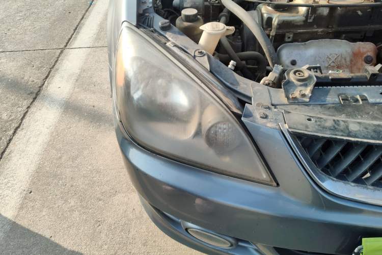 Used Mitsubishi LANCER 2010 Excellence Edition 1.6L Manual Comfort Model
