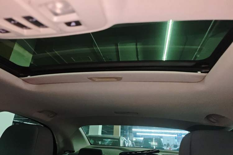 Used Chevrolet Malibu 2018 530T Automatic Comfort Edition Headliner