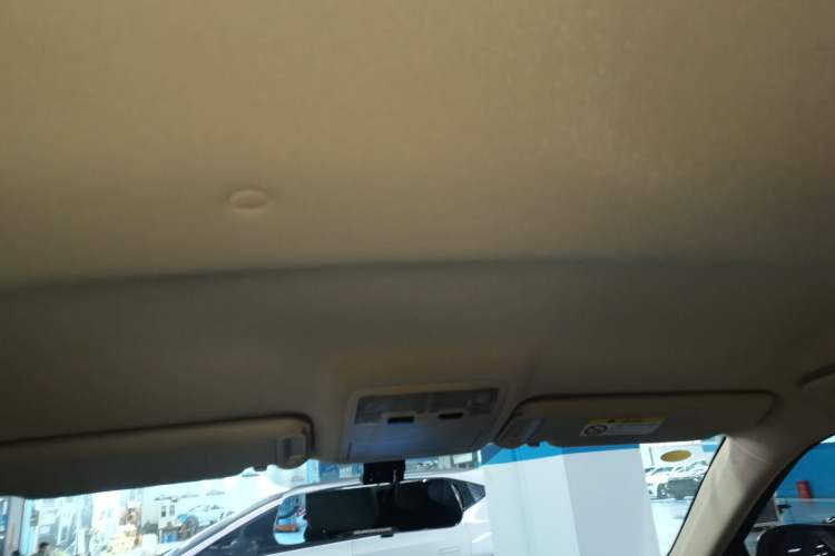 Used Toyota Highlander 2015 2.0T Two-Wheel Drive Elite Edition 5 Seats Headliner