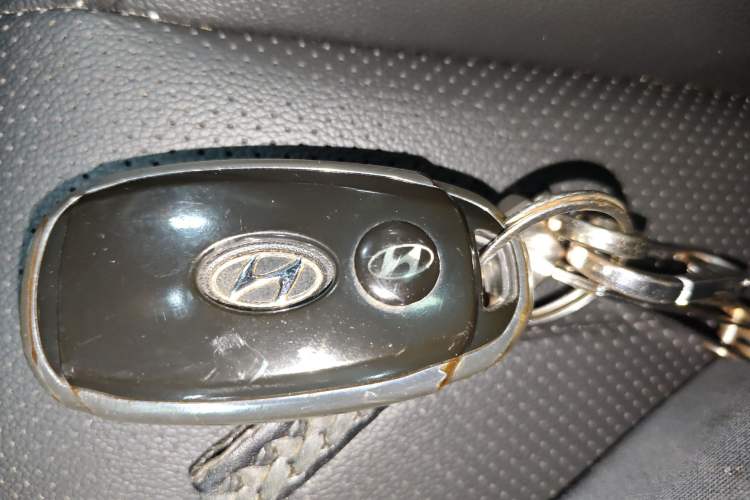 Used Hyundai Elantra 2022 1.5L CVT LUX Prestige Edition Vehicle Key