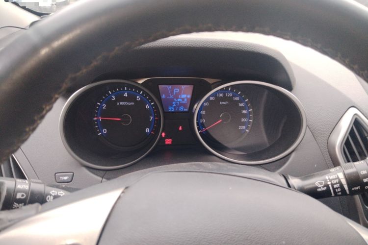 Used Hyundai ix35 2012 2.0L Automatic Two-Wheel Drive Elite Edition GLS