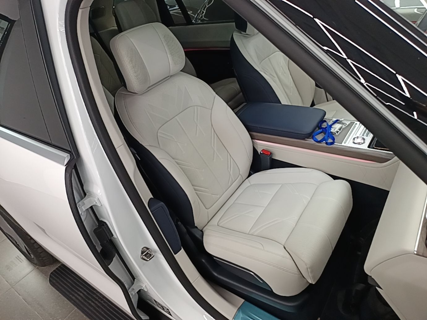 Zeekr 9X 2025 Hyper Edition 70kWh — снимка 19
