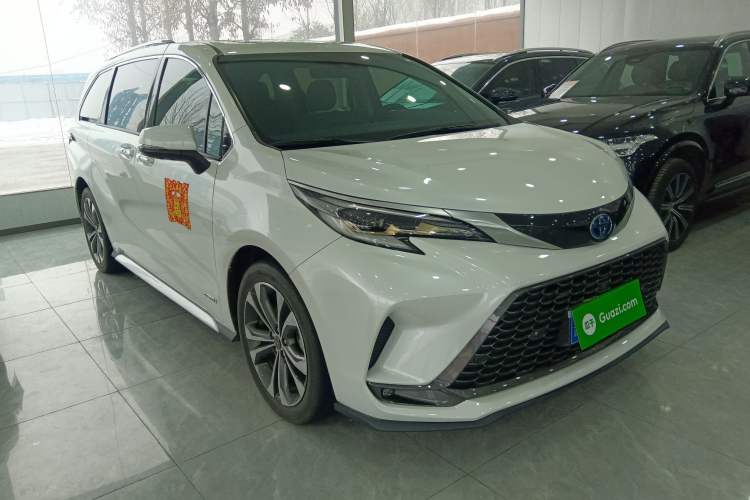 Used Toyota Granvia 2023 2.5L Hybrid Prestige PLUS Edition
