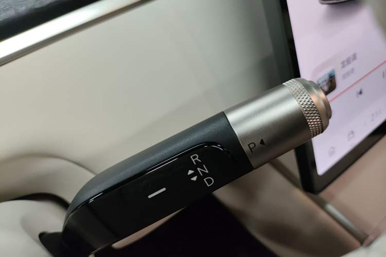 Used ONVO Luxeed L90 2025 Model—Max Seven-Seater Version