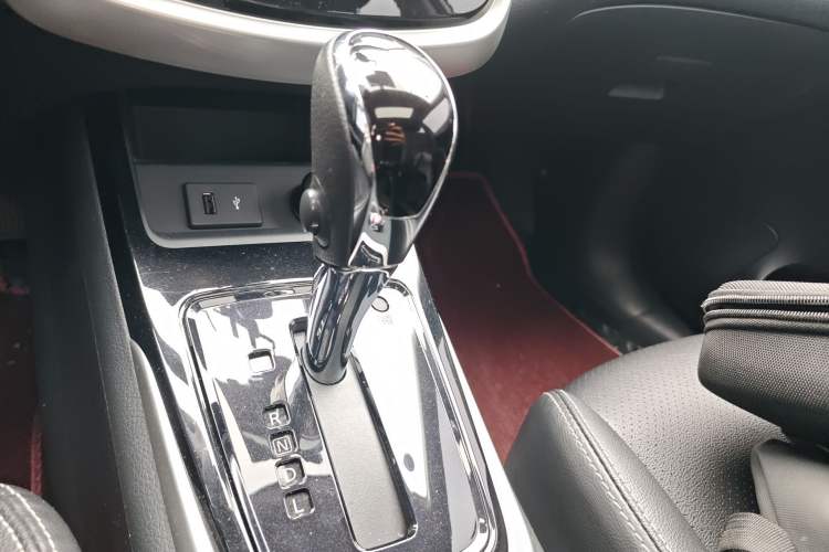 Used Nissan Tiida 2021 1.6L CVT Smart Drive Edition Gear Lever