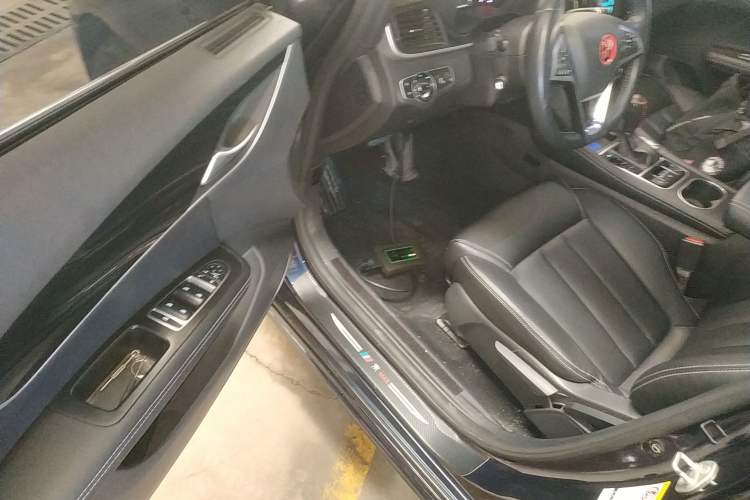 Used BYD Song MAX 2018 1.5T Automatic Smart Connect Elite Model with 6 Seats Driver Seat