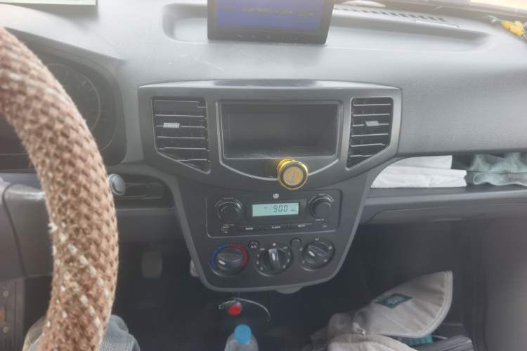 Used BAIC Weiwang 205 2013 1.0L Xingye version Audio And AC Panel