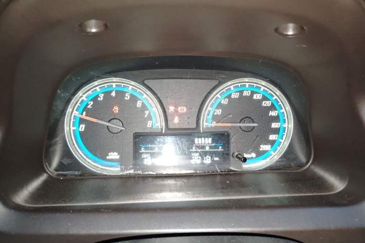 Used Baojun 730 2014 1.5L manual Comfort version 7 seats
