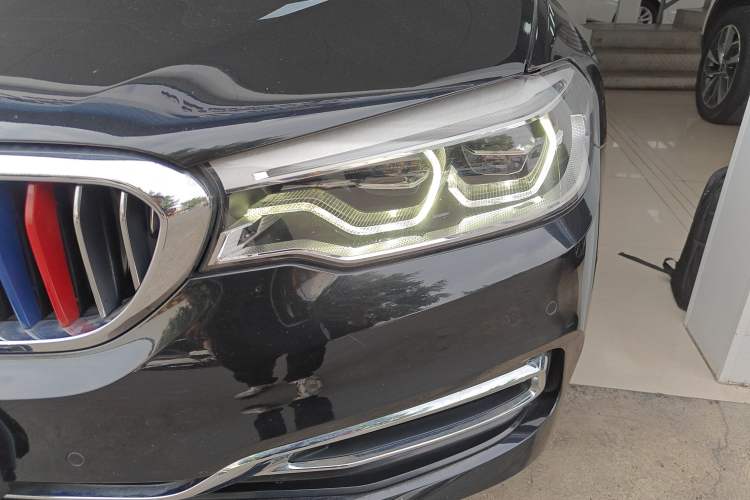 Used BMW 5 Series 2019 530Li Luxury Edition Premium Package
