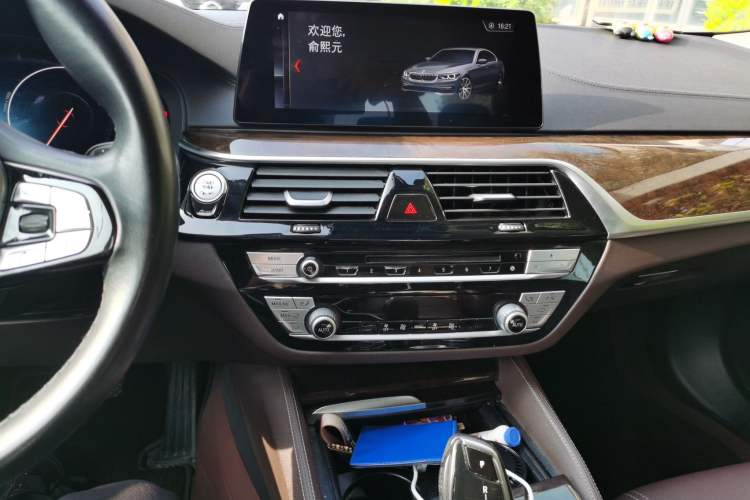 Used BMW 5 Series 2018 525Li Luxury Package
