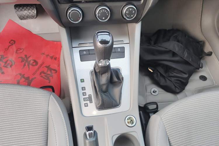 Used Skoda Octavia 2015 1.6L Automatic Yijie Edition