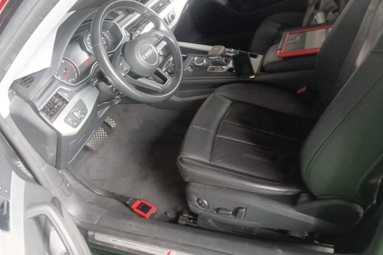 Used Audi A5 2020 Coupe 40 TFSI Fashion Edition China VI Emission Standard