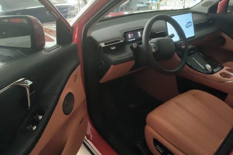 Used AION V 2024 Aion Tyrannosaurus 650 LiDAR Edition
