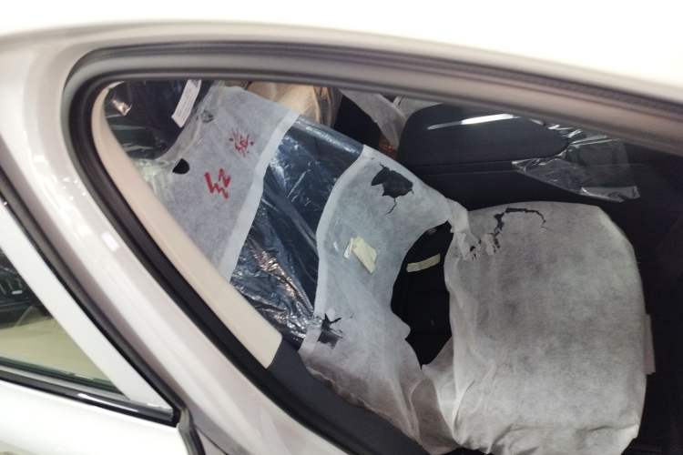 Used Hongqi E-QM5 2023 Revised Version Basic Travel Edition Right Front Seat