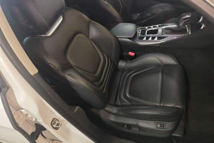Used DS 5 2014 1.6T Luxury Edition THP200
