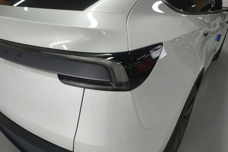 Used Tesla Model Y 2026 Rear-Drive Model