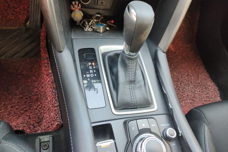 Used Mazda CX-4 2016 2.0L Automatic 2WD Blue Sky Dynamic Edition
