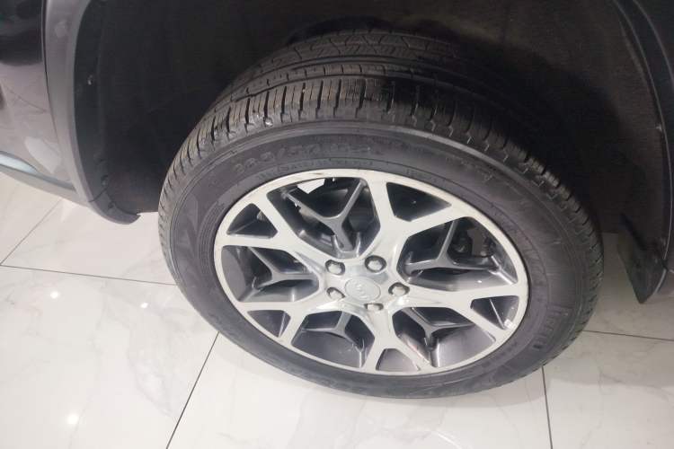 Used Jeep Grand Cherokee 2020 3.0L Elite Navigation Edition Right Rear Wheel Hub